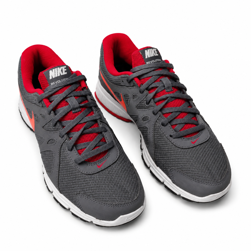 Nike Revolution 2